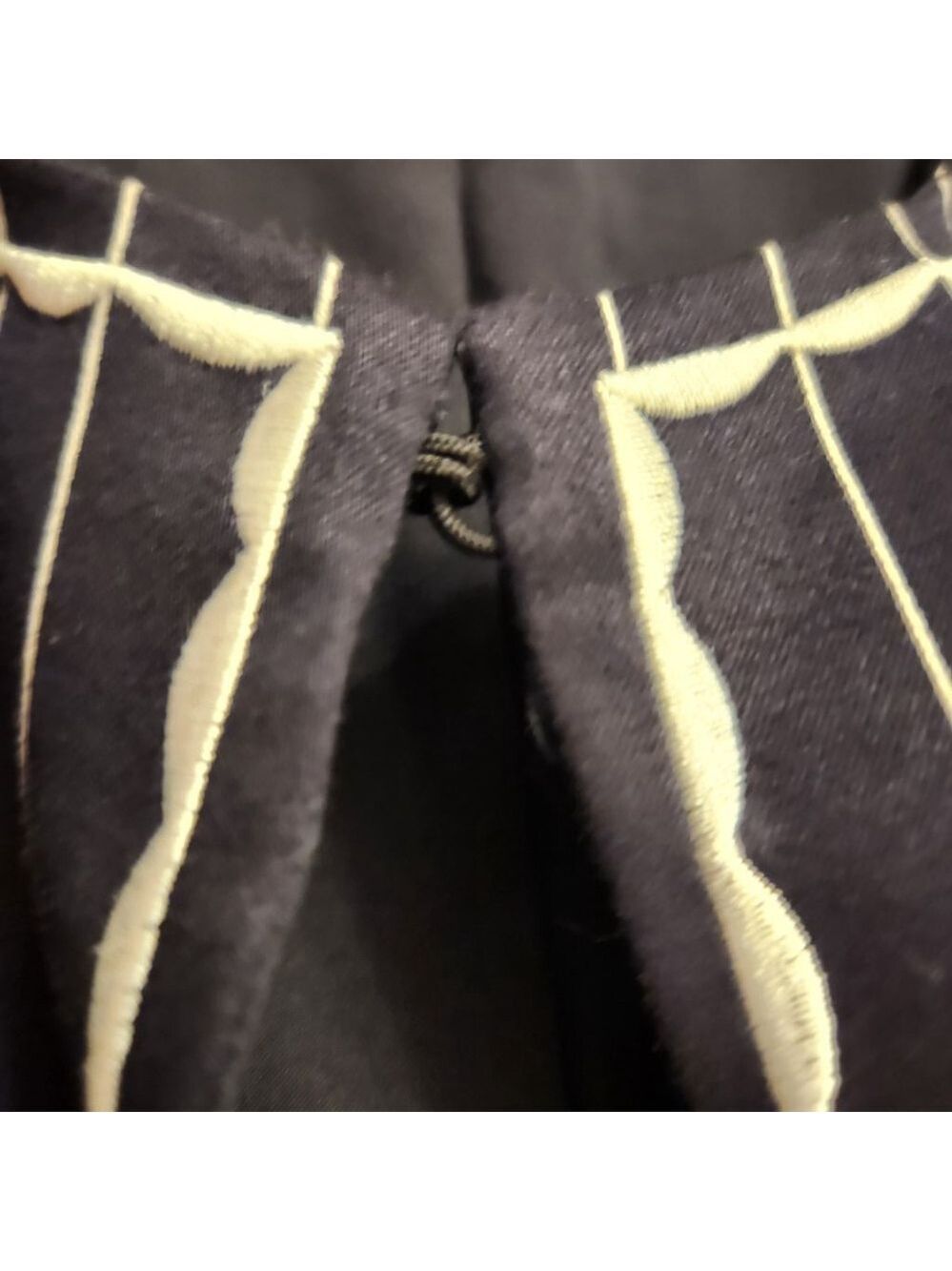 Oscar de la Renta Navy Blue Pinstripe Embroidered Floral Pantsuit Sz: 10 cotton - Picture 13 of 14